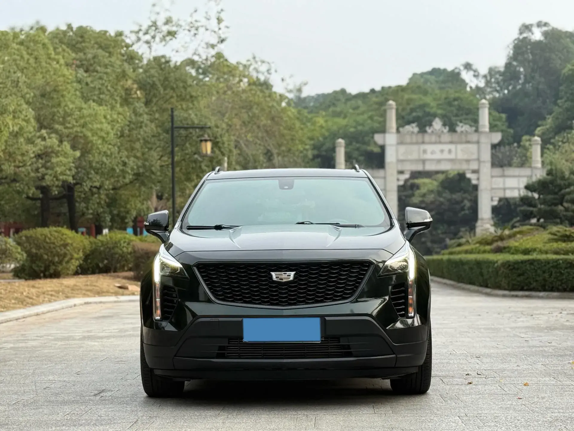 2022 CADILLAC XT4 thumbnail 2