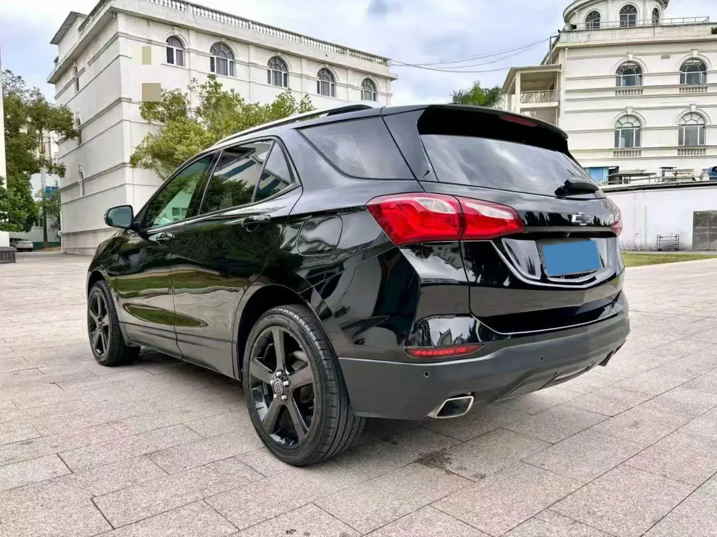 2019 CHEVROLET EQUINOX thumbnail 4