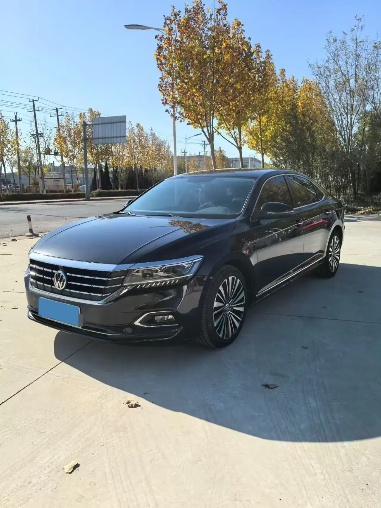 2020 VOLKSWAGEN PASSAT view 1