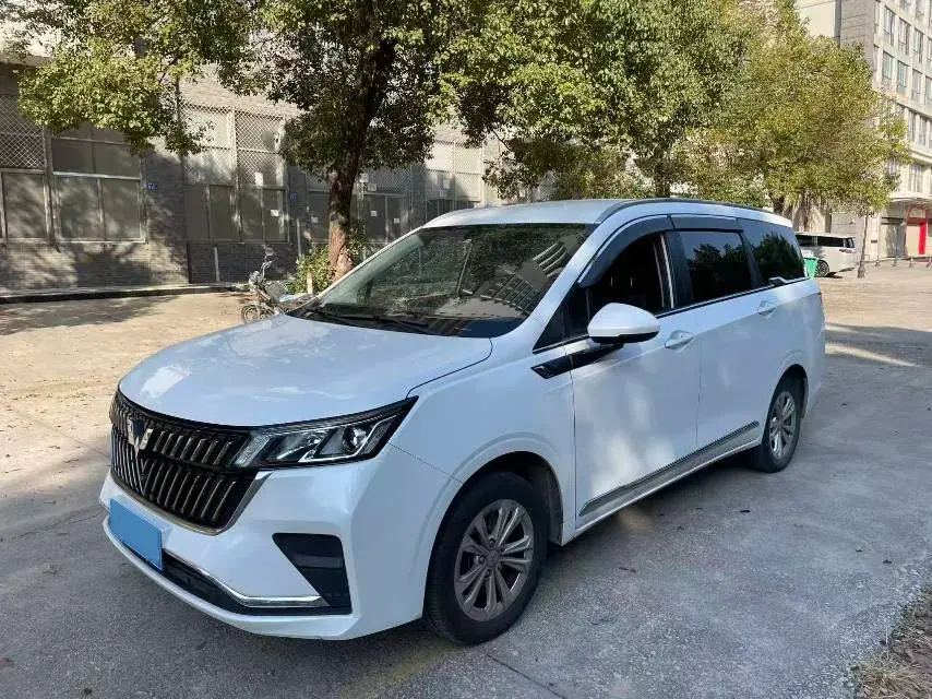 2022 WuLing JiaChen 1.5T 147HP L4 6MT