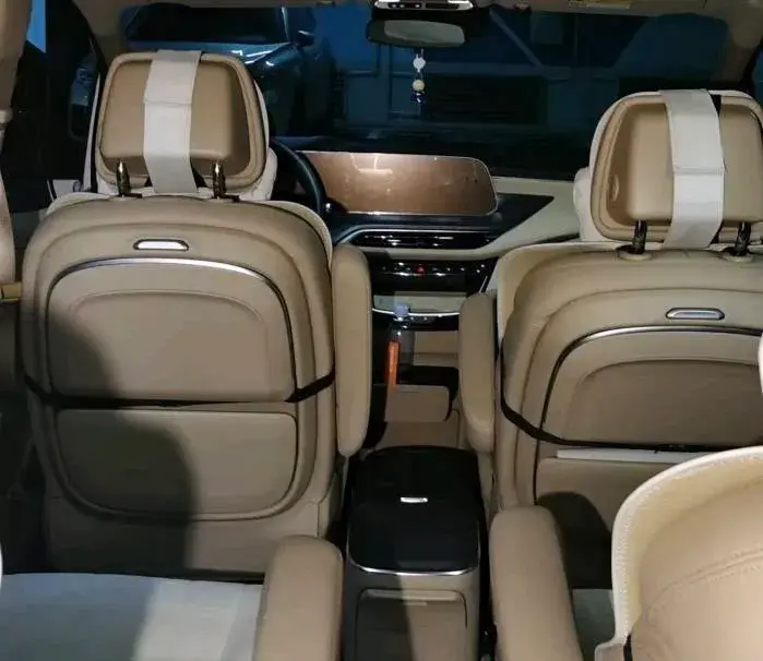 2025 BUICK GL8 thumbnail 3