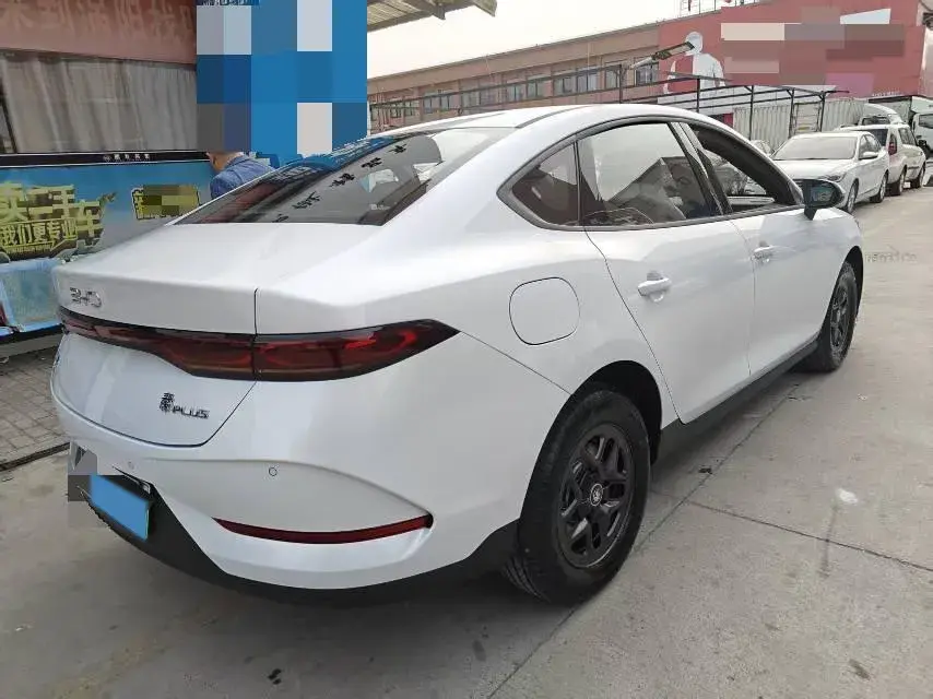 2025 BYD QIN thumbnail 4