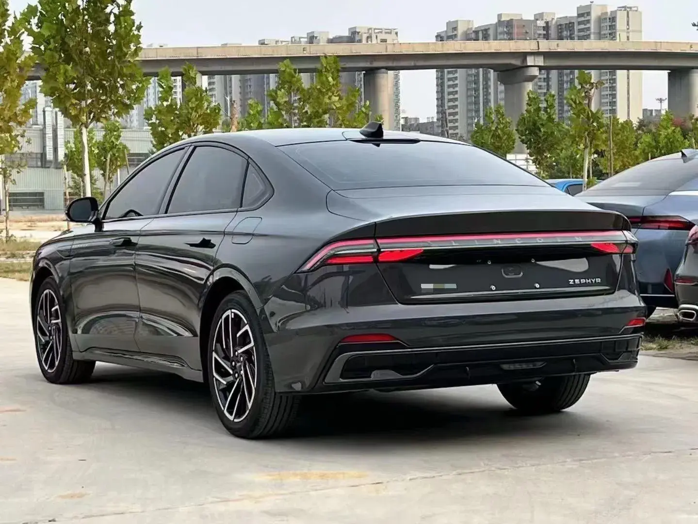 2022 LINCOLN Z thumbnail 2