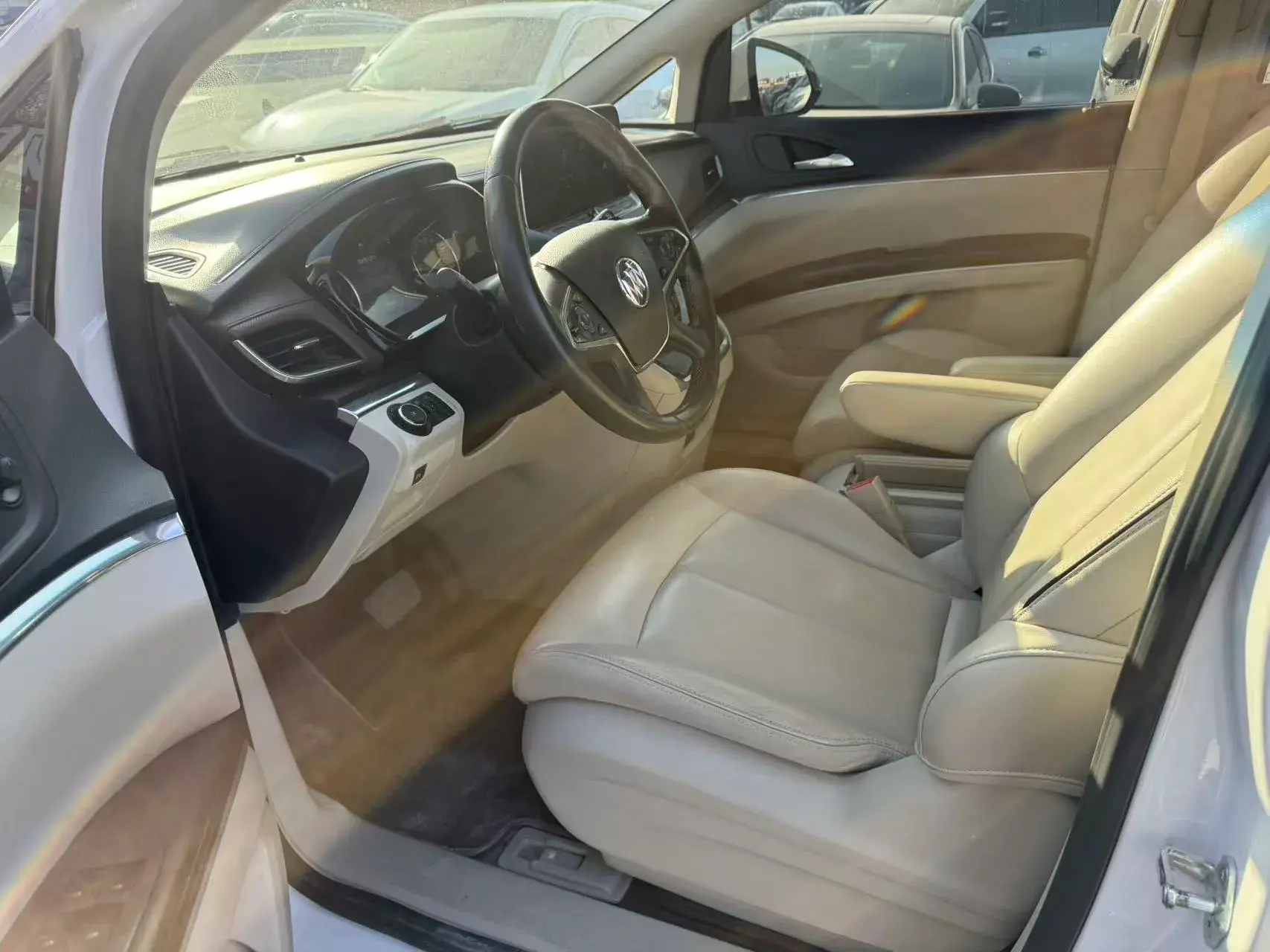 2021 BUICK GL8 thumbnail 4