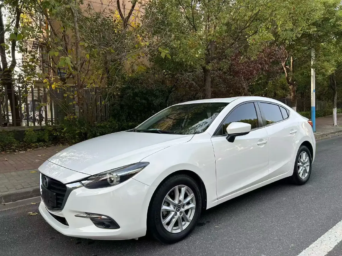 2017 Mazda 3 Axela 1.5L 117HP L4 6AT