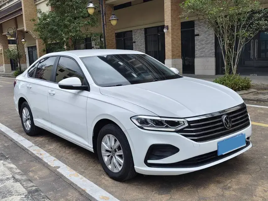 2023 VOLKSWAGEN LAVIDA thumbnail 3