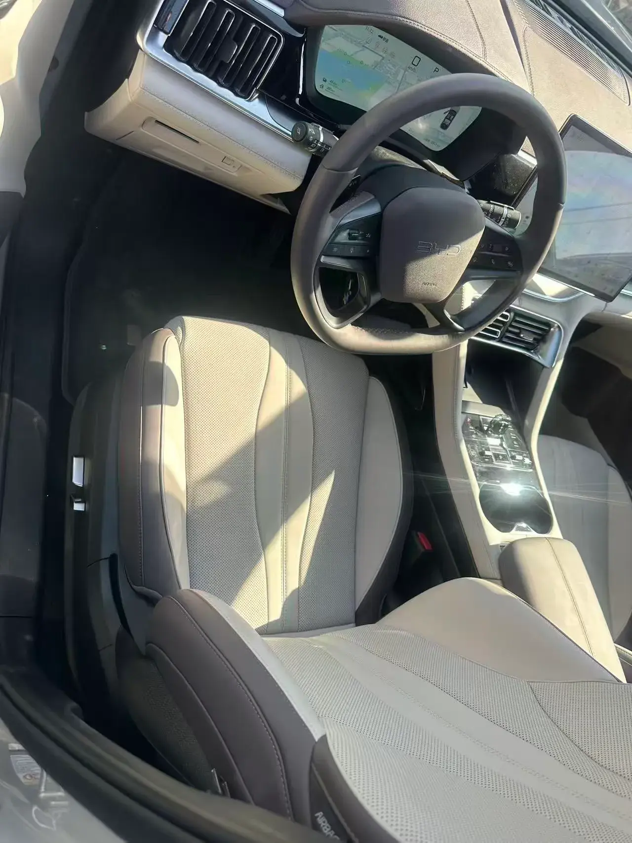 2025 BYD SONG thumbnail 3