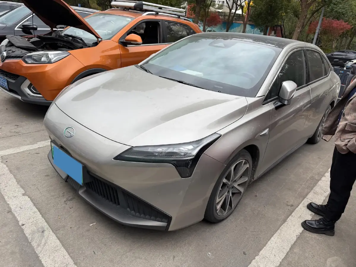 2022 ChangAn Oshan Z6 1.5T 170HP L4 6TCT PHEV 28.4KWH