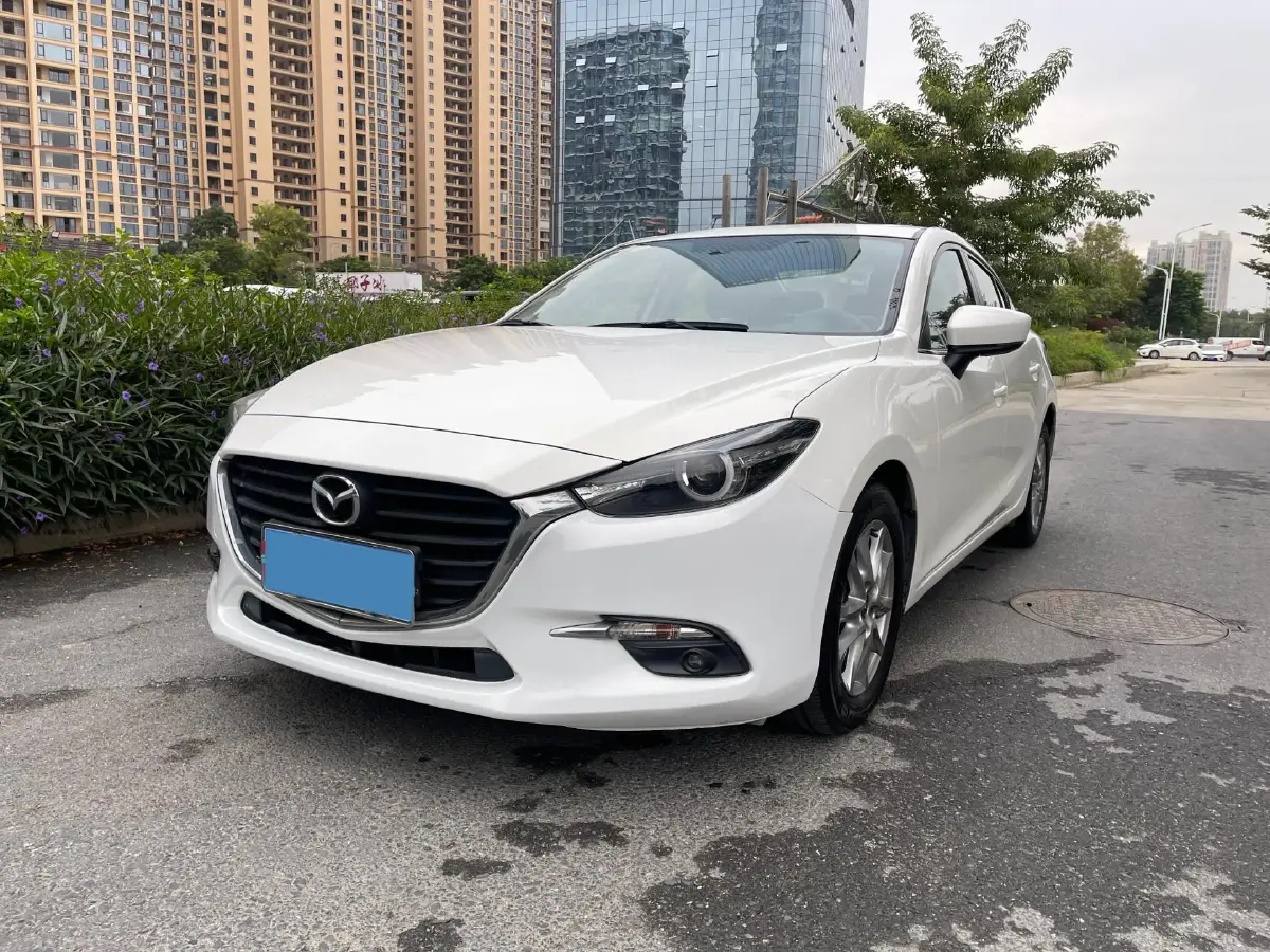 2017 Mazda 3 Axela 1.5L 117HP L4 6AT