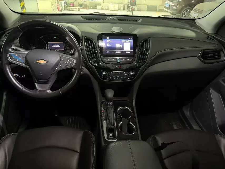 2021 CHEVROLET EQUINOX thumbnail 4