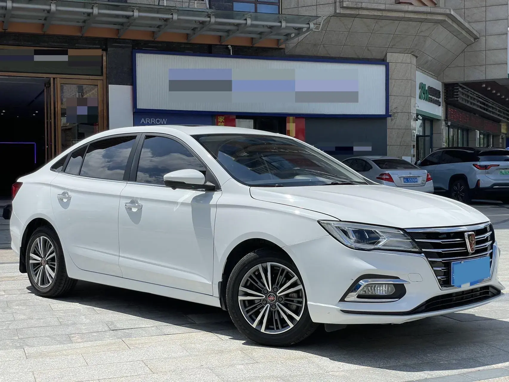 2019 ROEWE I5 thumbnail 2