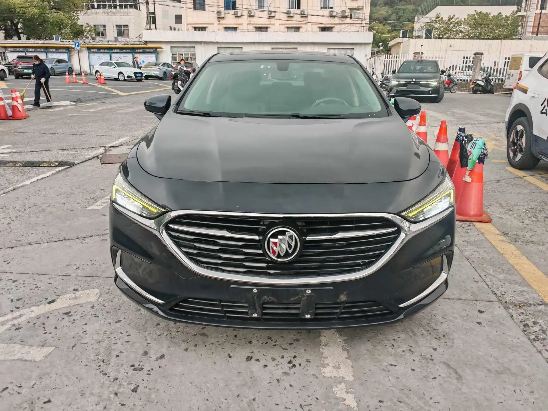 2020 BUICK LARCOSSE thumbnail 3