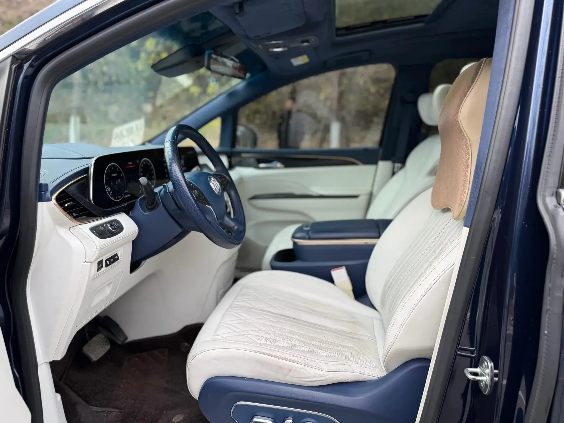 2020 BUICK GL8 thumbnail 4