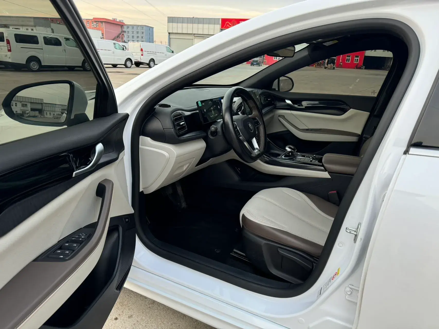 2024 BYD QIN thumbnail 4