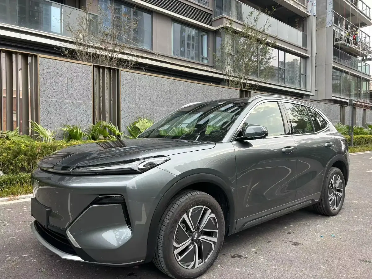 2025 BYD Sea Lion 05 DM-i 1.5L 101HP L4 E-CVT PHEV 18.3KWH