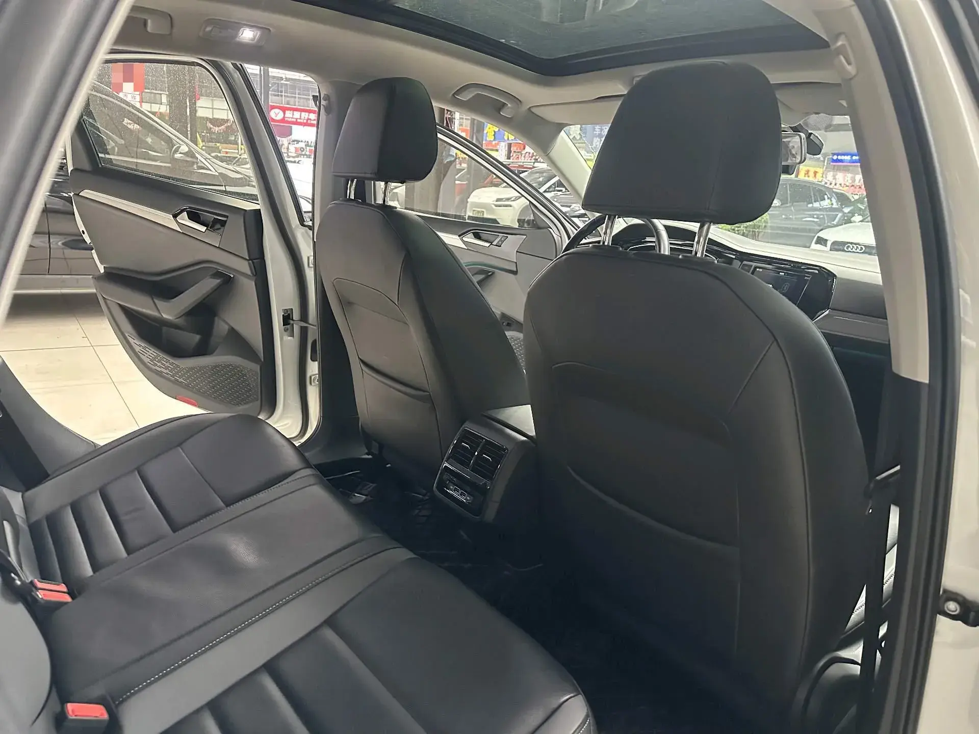 2019 JEEP RENEGADE thumbnail 4