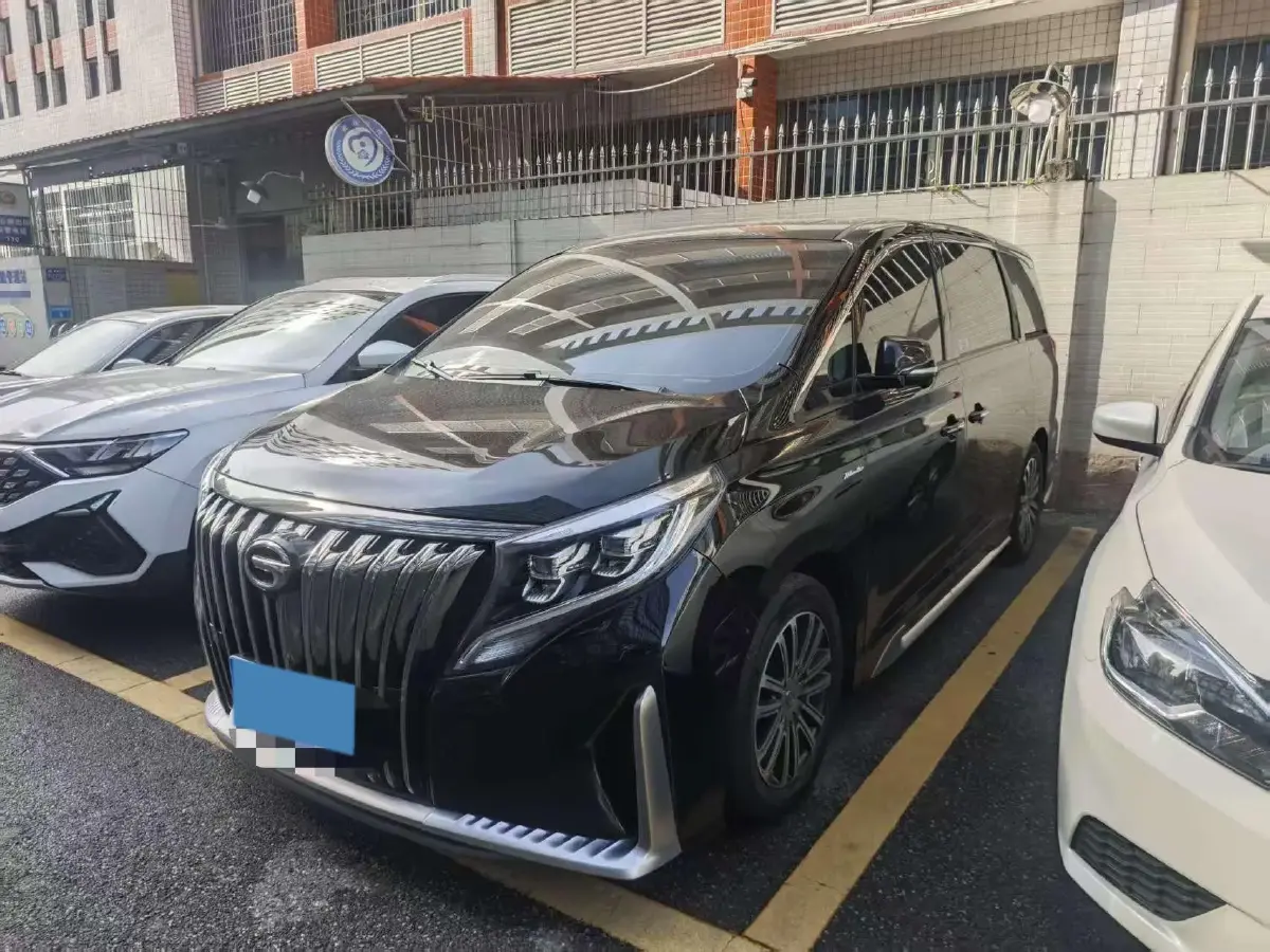 2023 GAC Trumpchi M8 2.0T 252HP L4 8AT