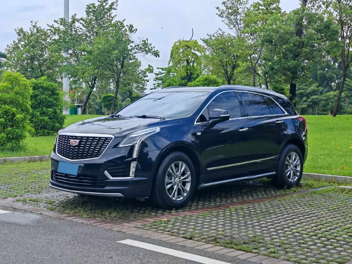 2022 Cadillac XT5 2.0T 237HP L4 9AT