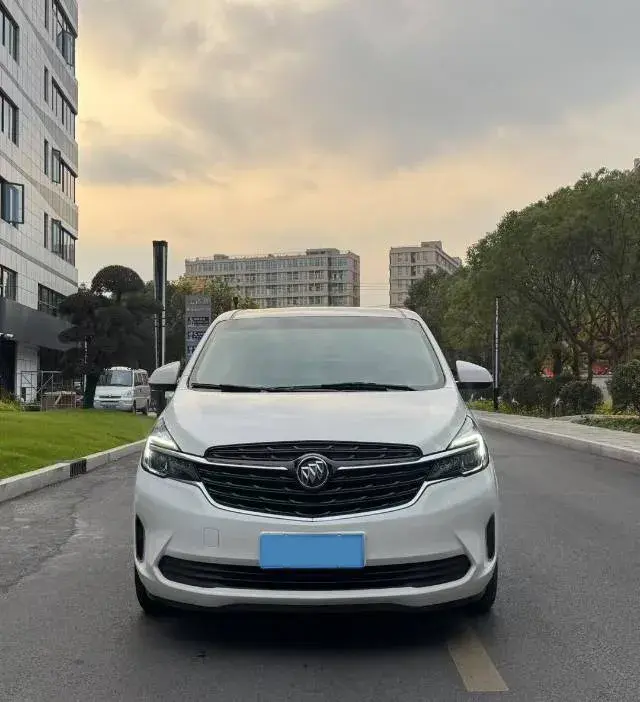 2021 BUICK GL8 thumbnail 2