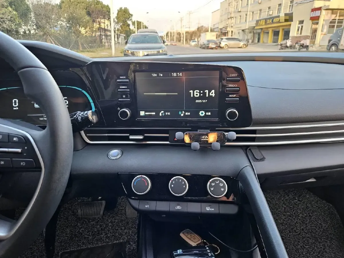 2023 Hyundai Elantra 1.5L 115HP L4 CVT,autocango,china used car exporter,china ev exporter,chinese used car exporter,chinese used ev exporter