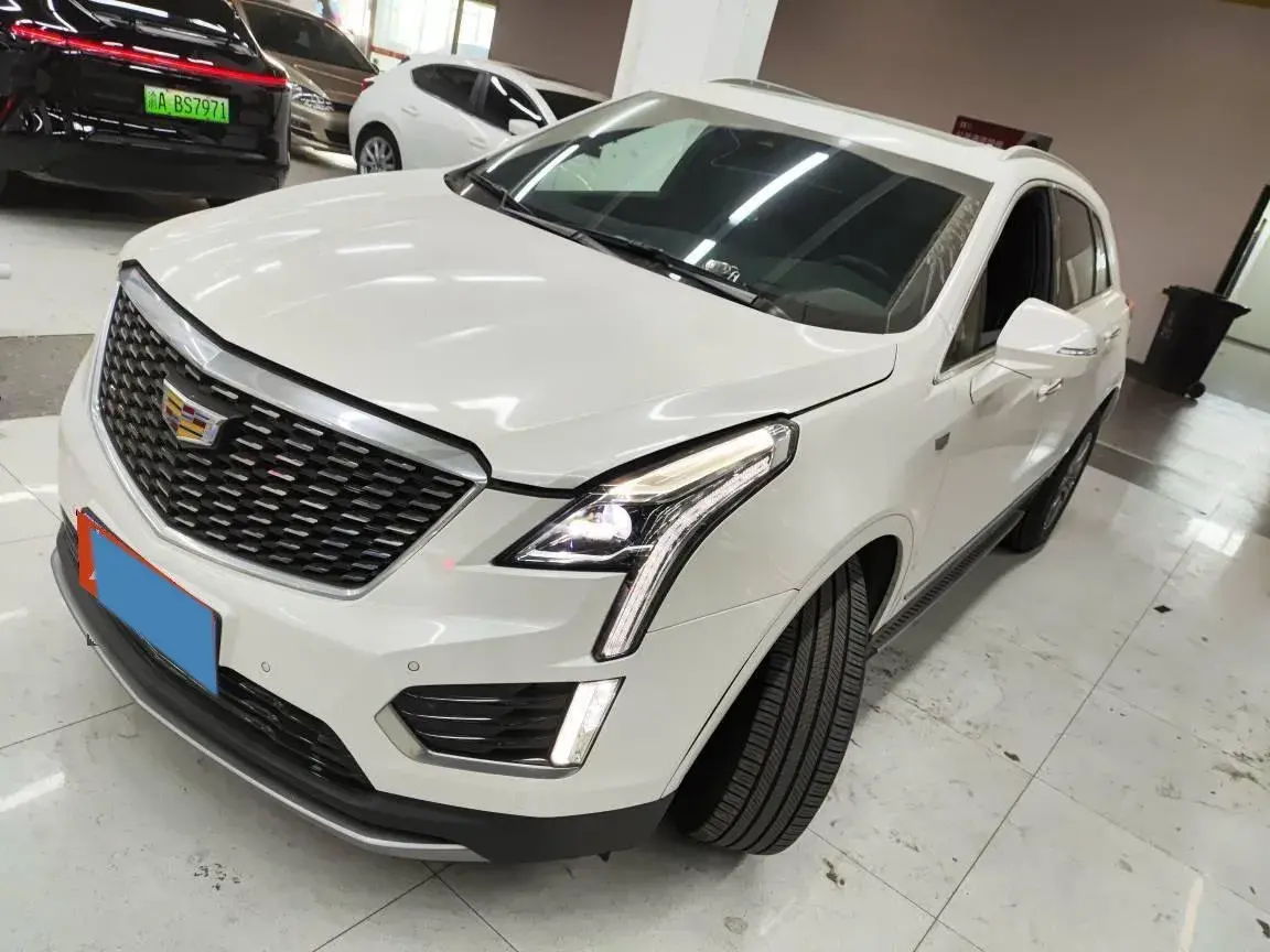 2020 Cadillac XT5 2.0T 241HP L4 9AT