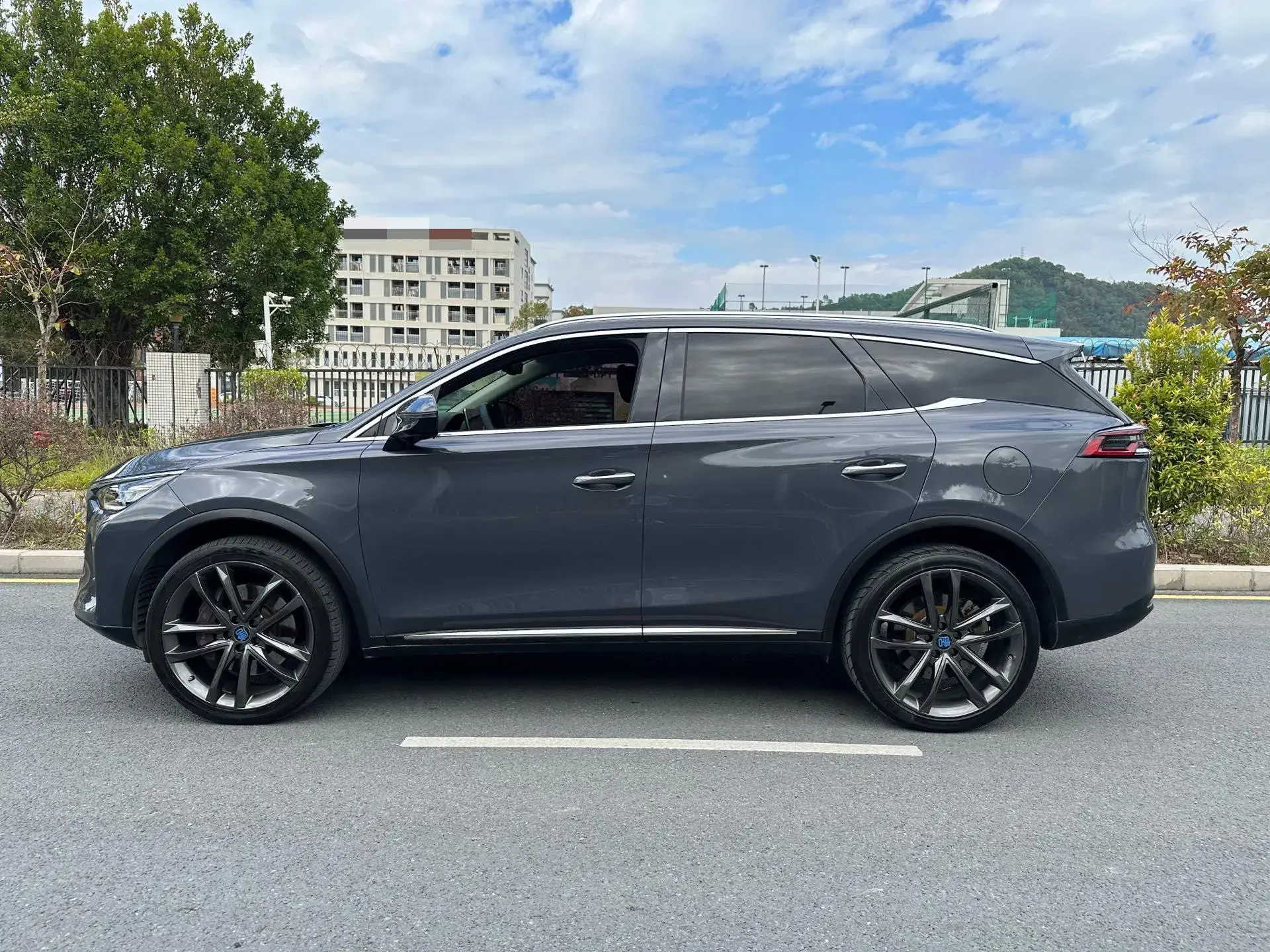 2018 BYD TANG thumbnail 3