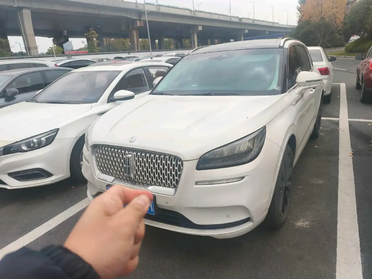 2022 Lincoln Corsair 2.0T 245HP L4 8AT