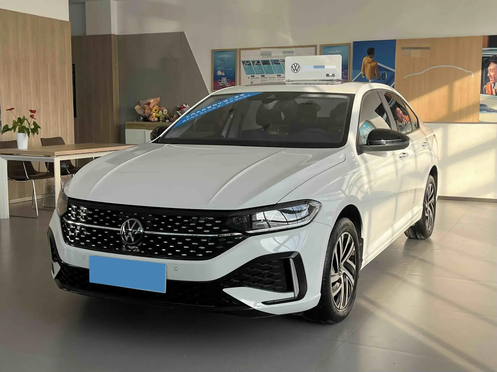 2024 VOLKSWAGEN LAVIDA view 1