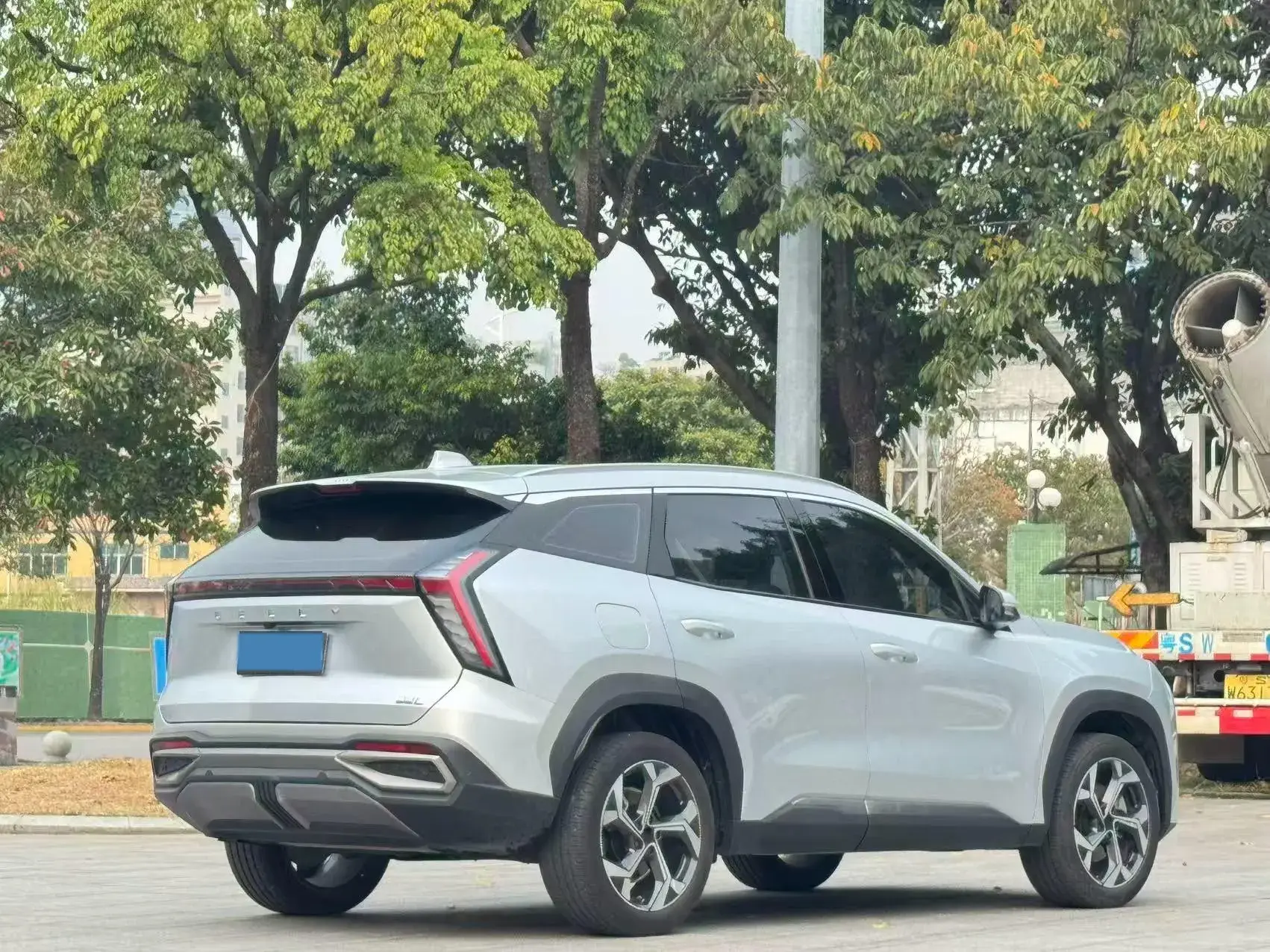 2023 GEELY STARRAY thumbnail 4