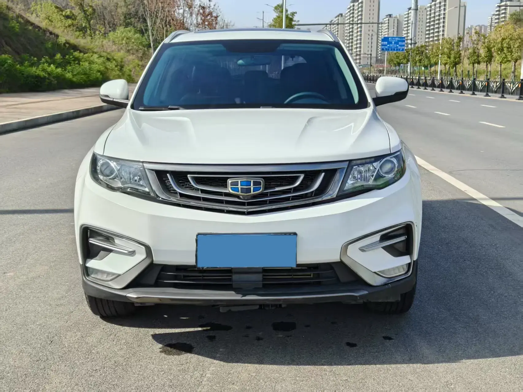 2018 GEELY AZKARRA thumbnail 2