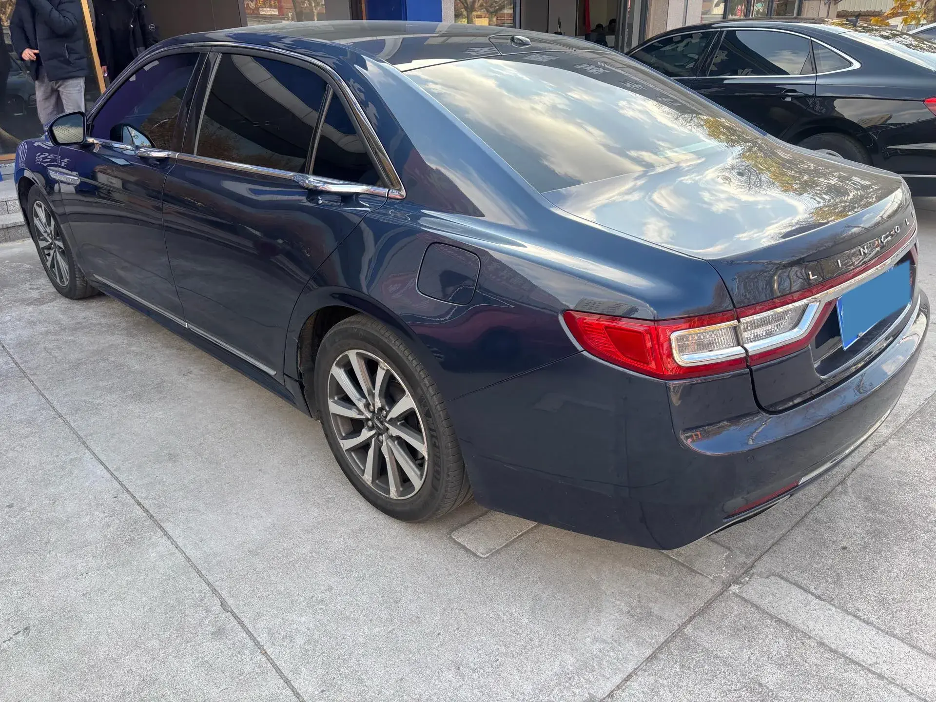 2017 LINCOLN CONTINENTAL thumbnail 3