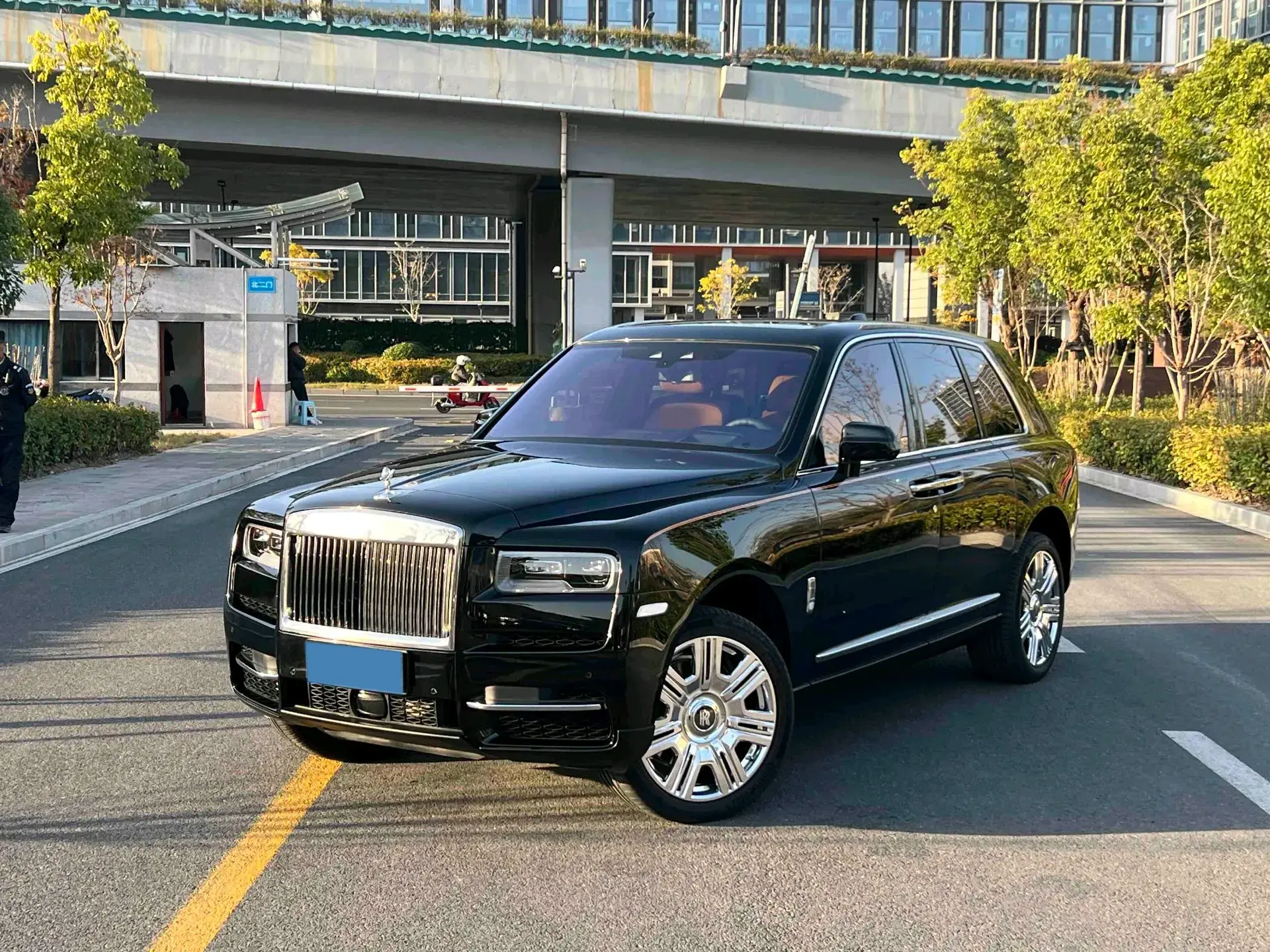 2024 ROLLS-ROYCE CULLINAN view 1