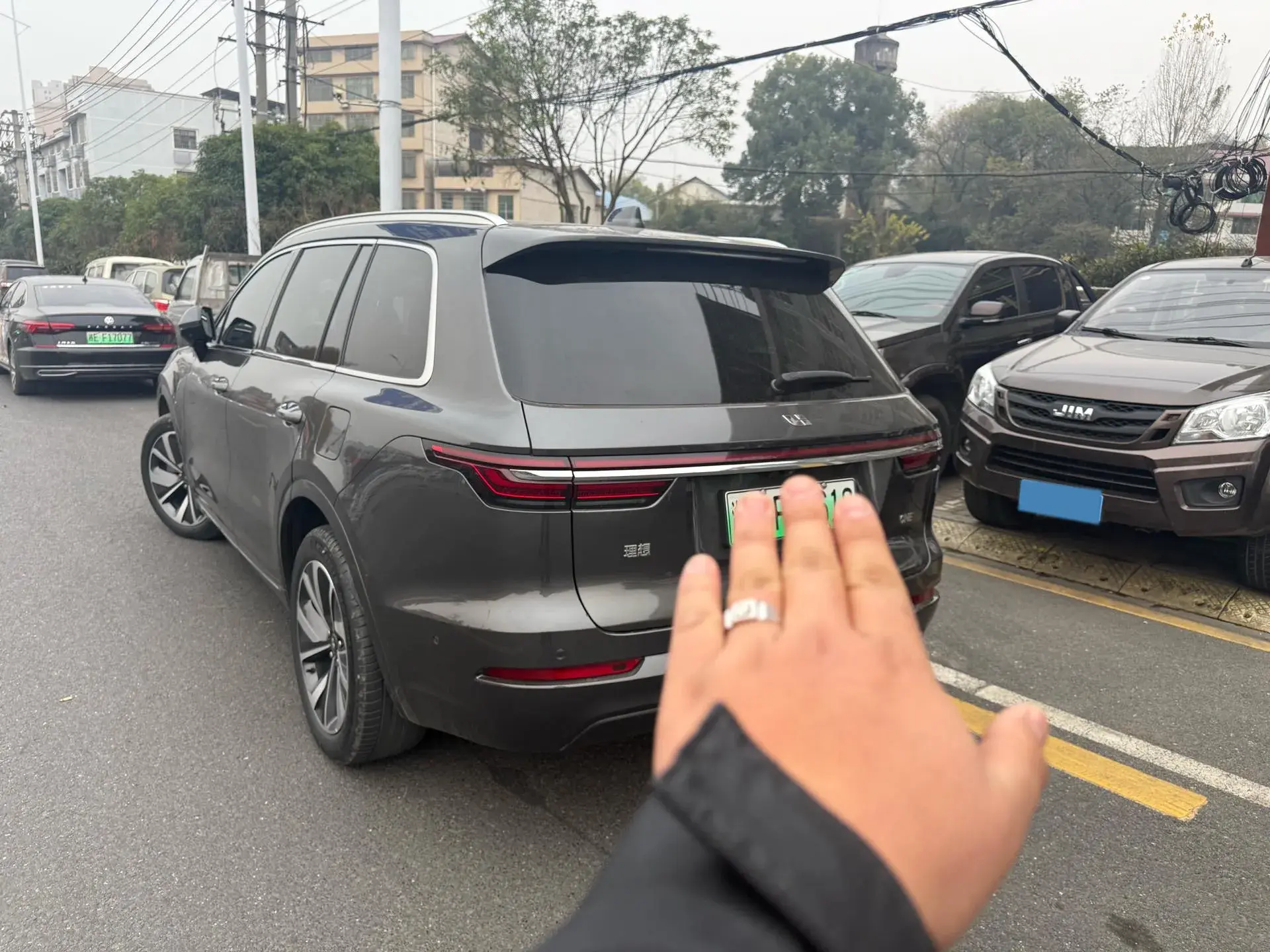 2021 LI ONE thumbnail 4