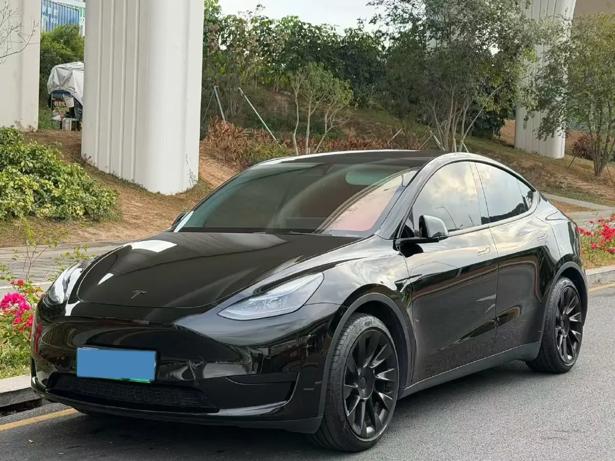 2022 Tesla Model Y BEV 60KWH