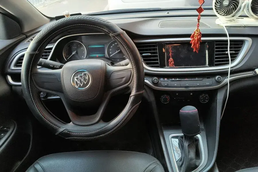 2021 BUICK EXCELLE thumbnail 4