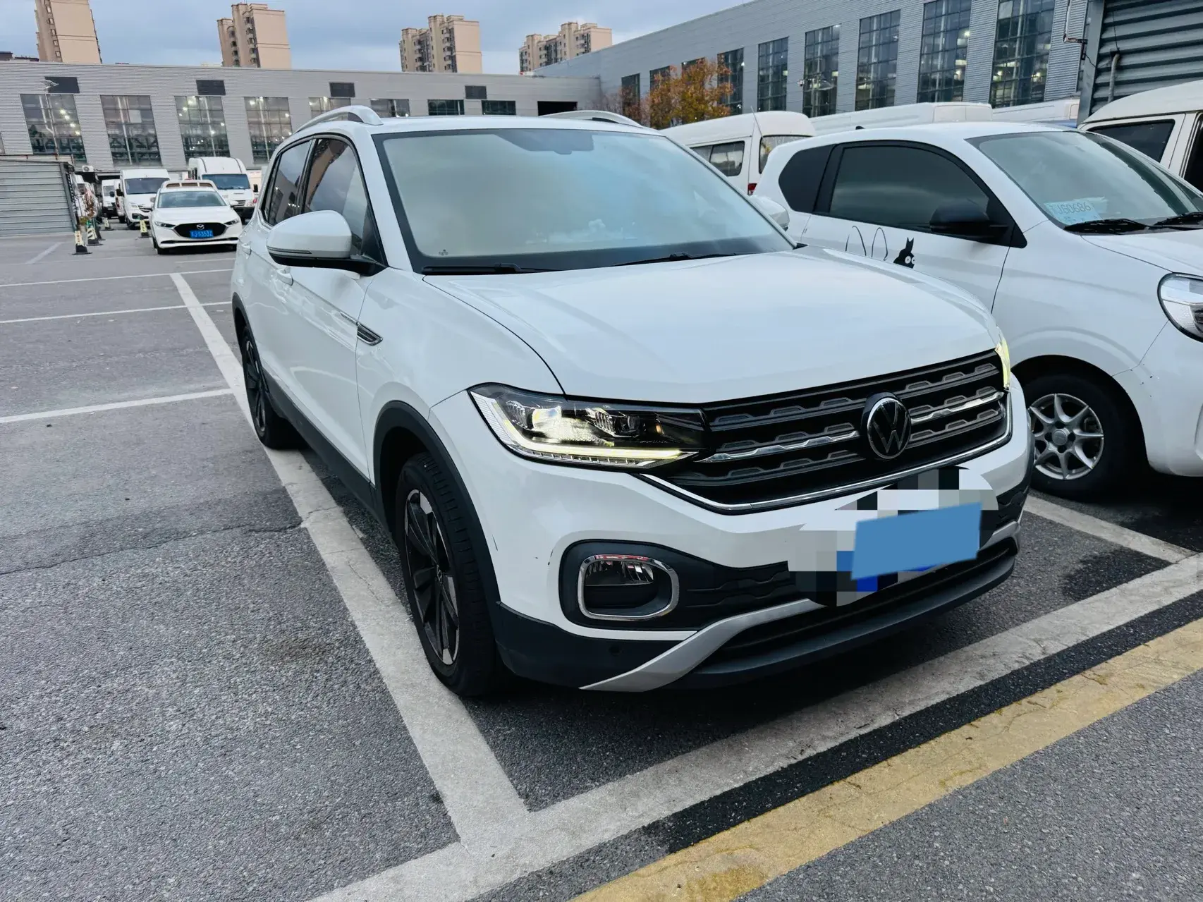 2021 VOLKSWAGEN TACQUA thumbnail 3