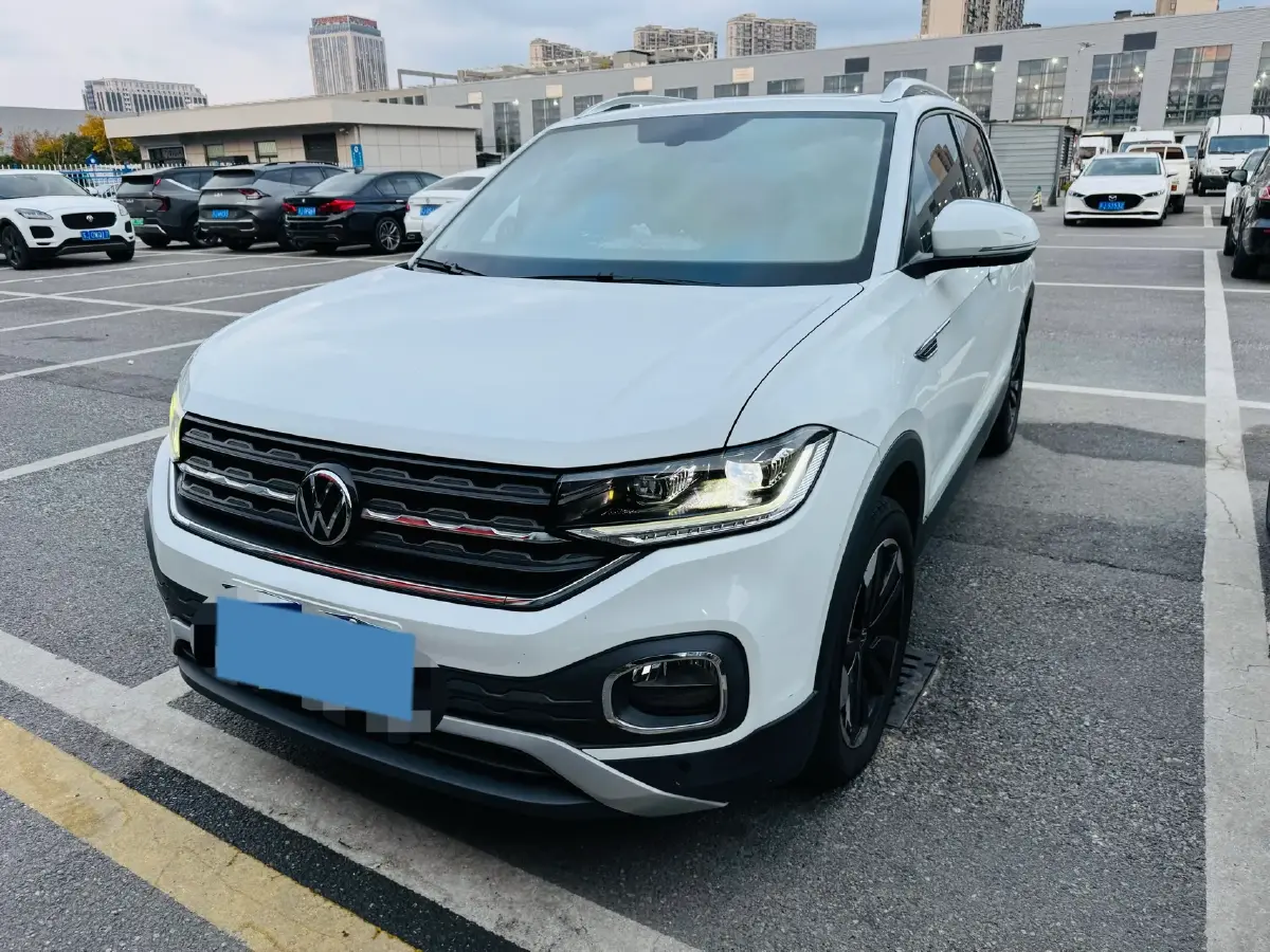 2021 Volkswagen Tacqua 1.5L 113HP L4 6AT