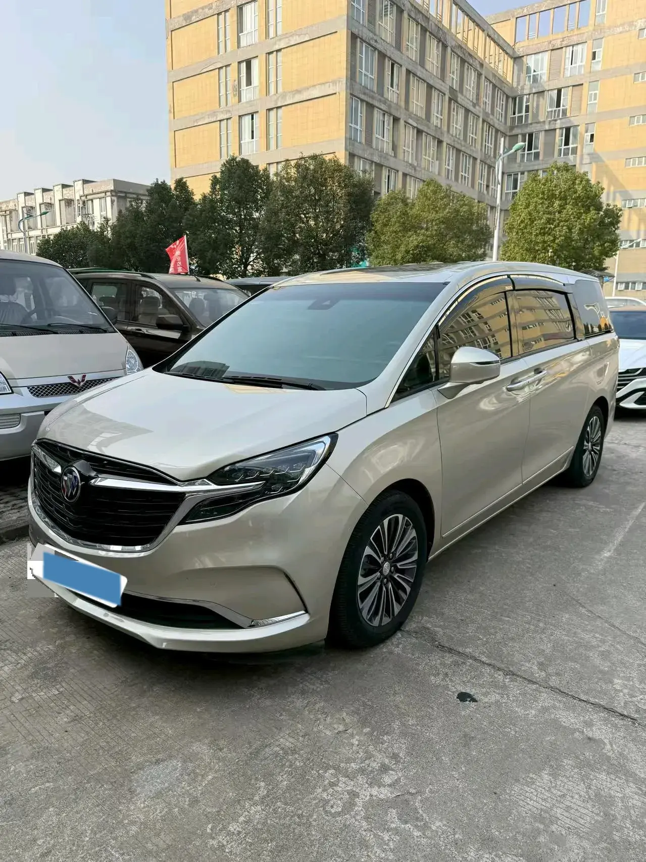 2021 BUICK GL8 view 1