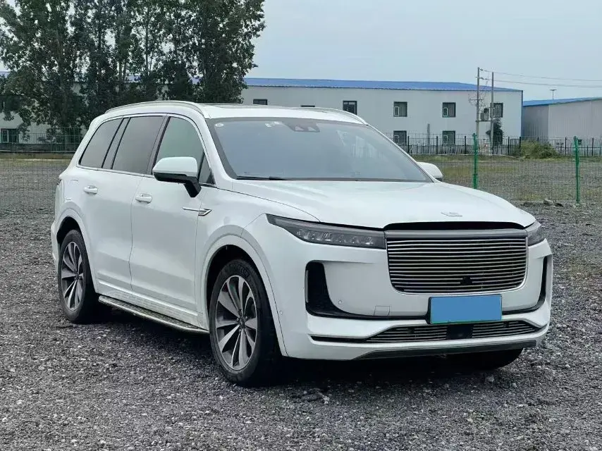 2020 LI ONE thumbnail 2