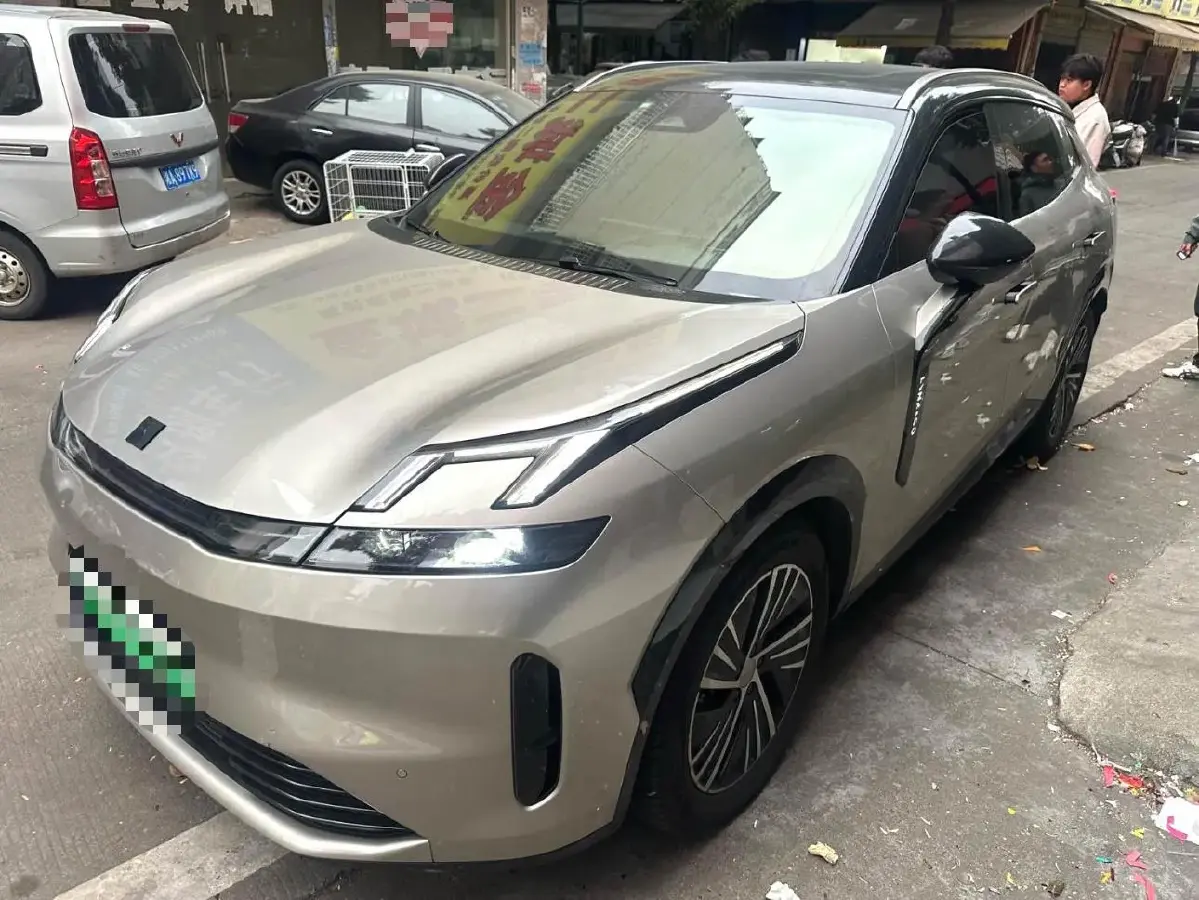 2023 LYNK&CO 08 EM-P 1.5T 163HP L4 3DHT PHEV 21.2KWH