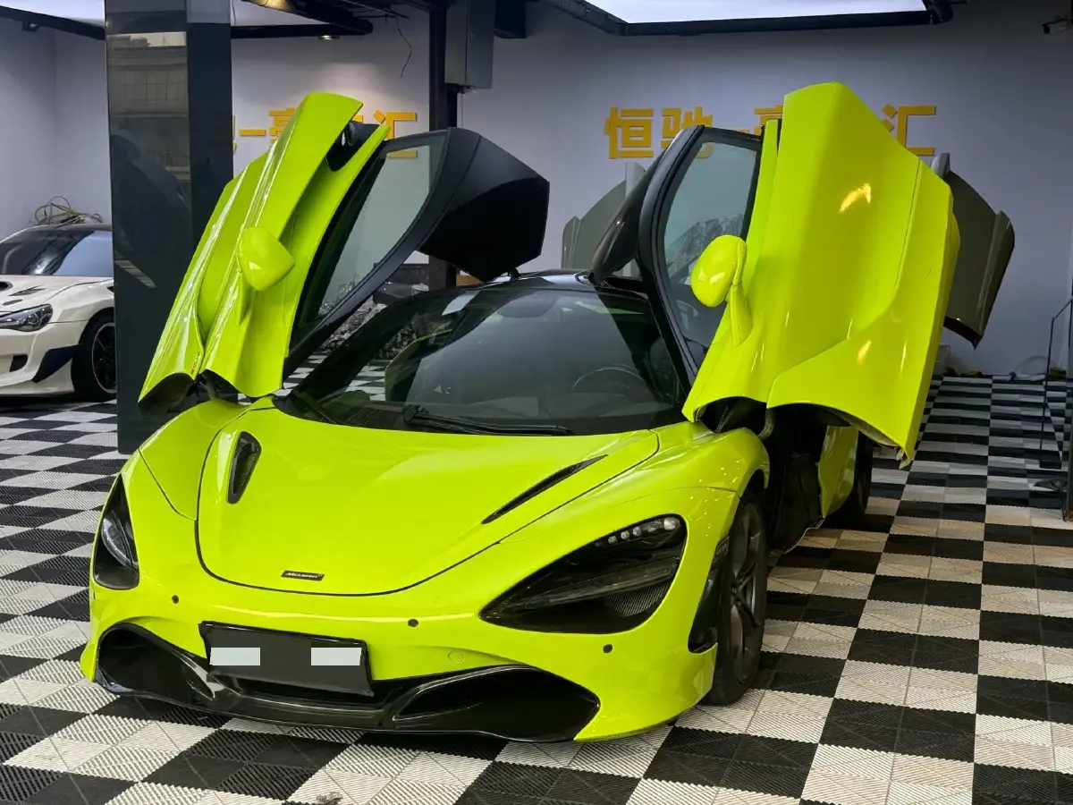 2017 McLaren 720S 4.0T 720HP V8 7DCT