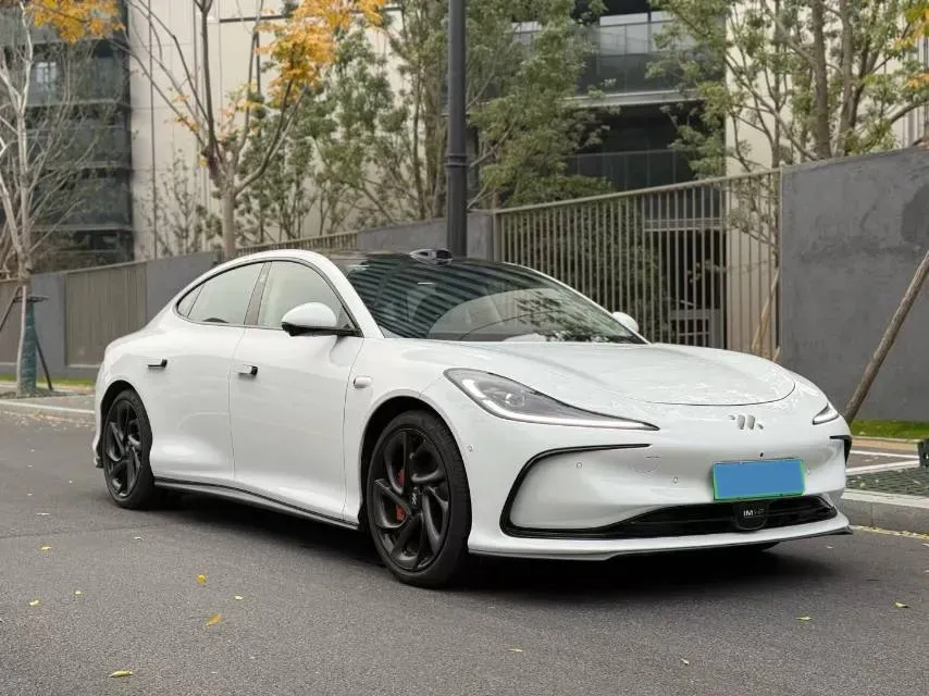 2024 IM L6 BEV 100KWH,autocango,china used car exporter,china ev exporter,chinese used car exporter,chinese used ev exporter