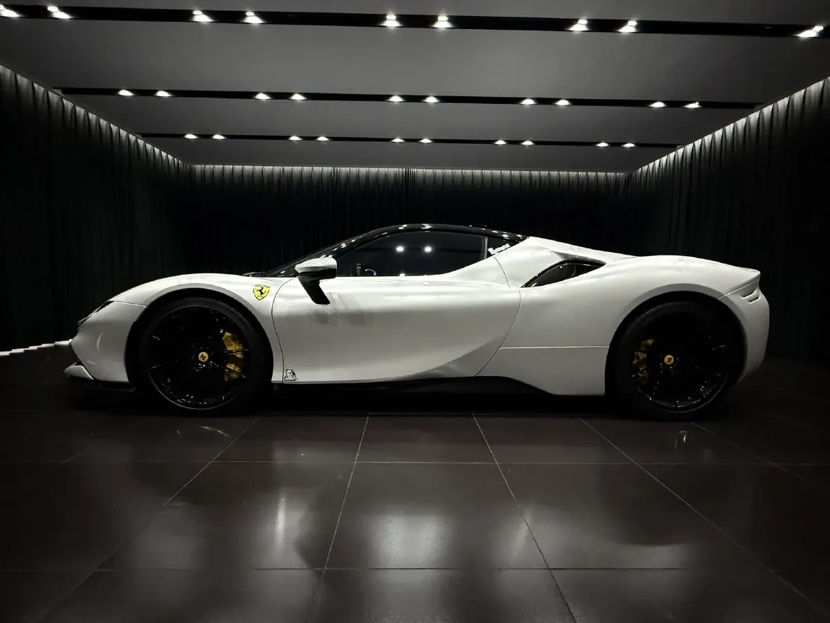 2020 Ferrari SF90 3.9T 781HP V8 8DCT PHEV 7.9KWH,autocango,china used car exporter,china ev exporter,chinese used car exporter,chinese used ev exporter