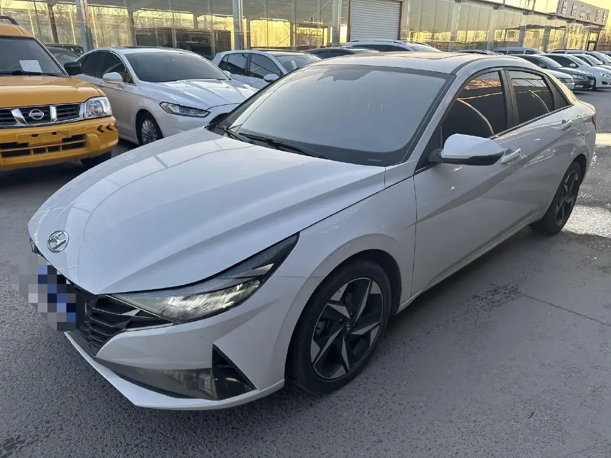 2021 Hyundai Elantra 1.5L 115HP L4 CVT