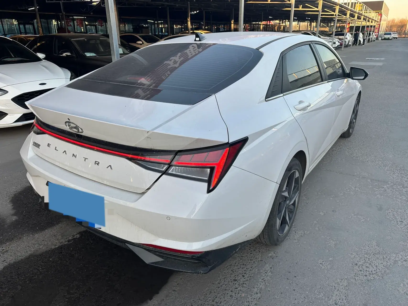 2021 HYUNDAI ELANTRA thumbnail 4