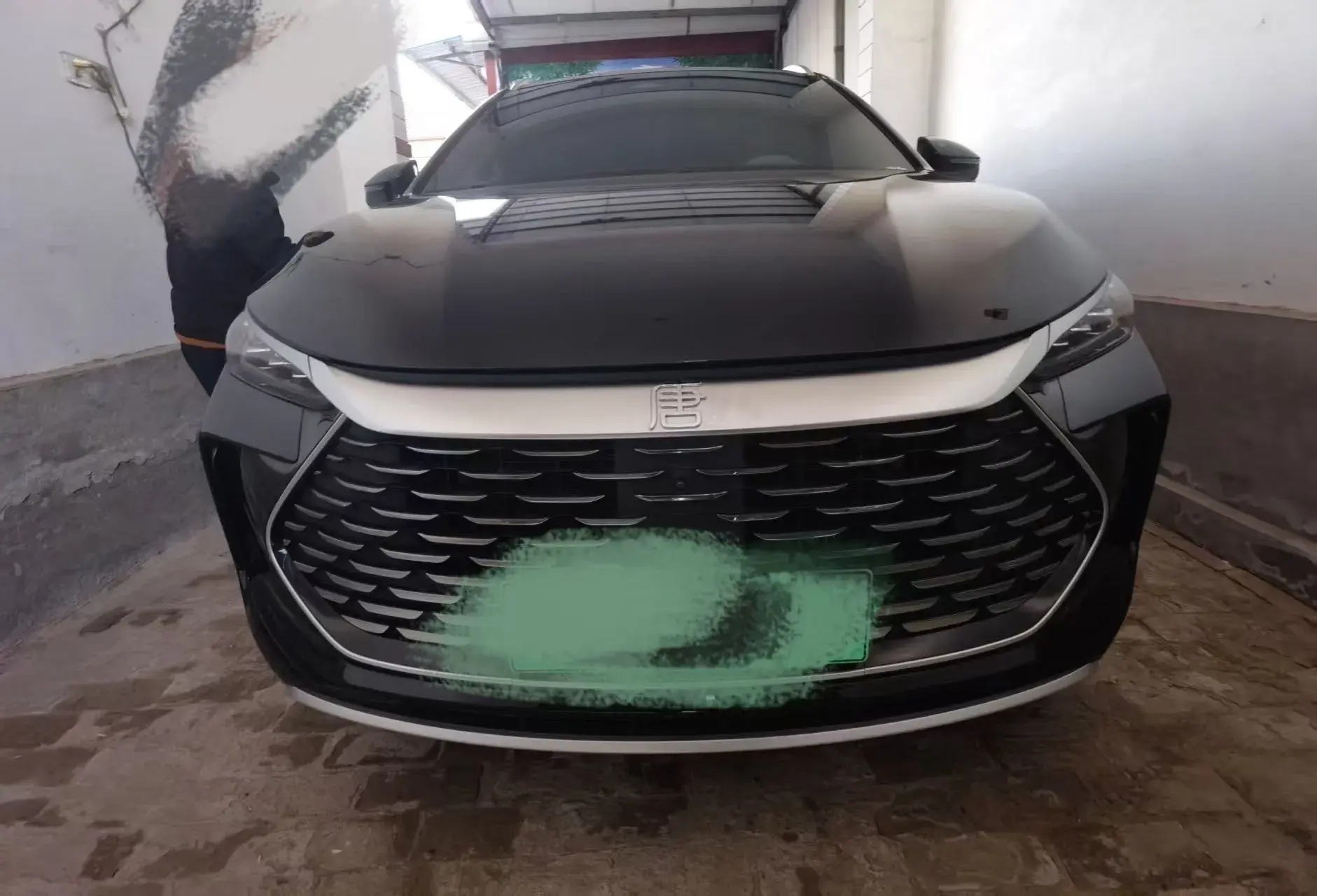 2025 BYD TANG thumbnail 2