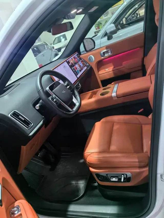 2023 LI L7 thumbnail 3