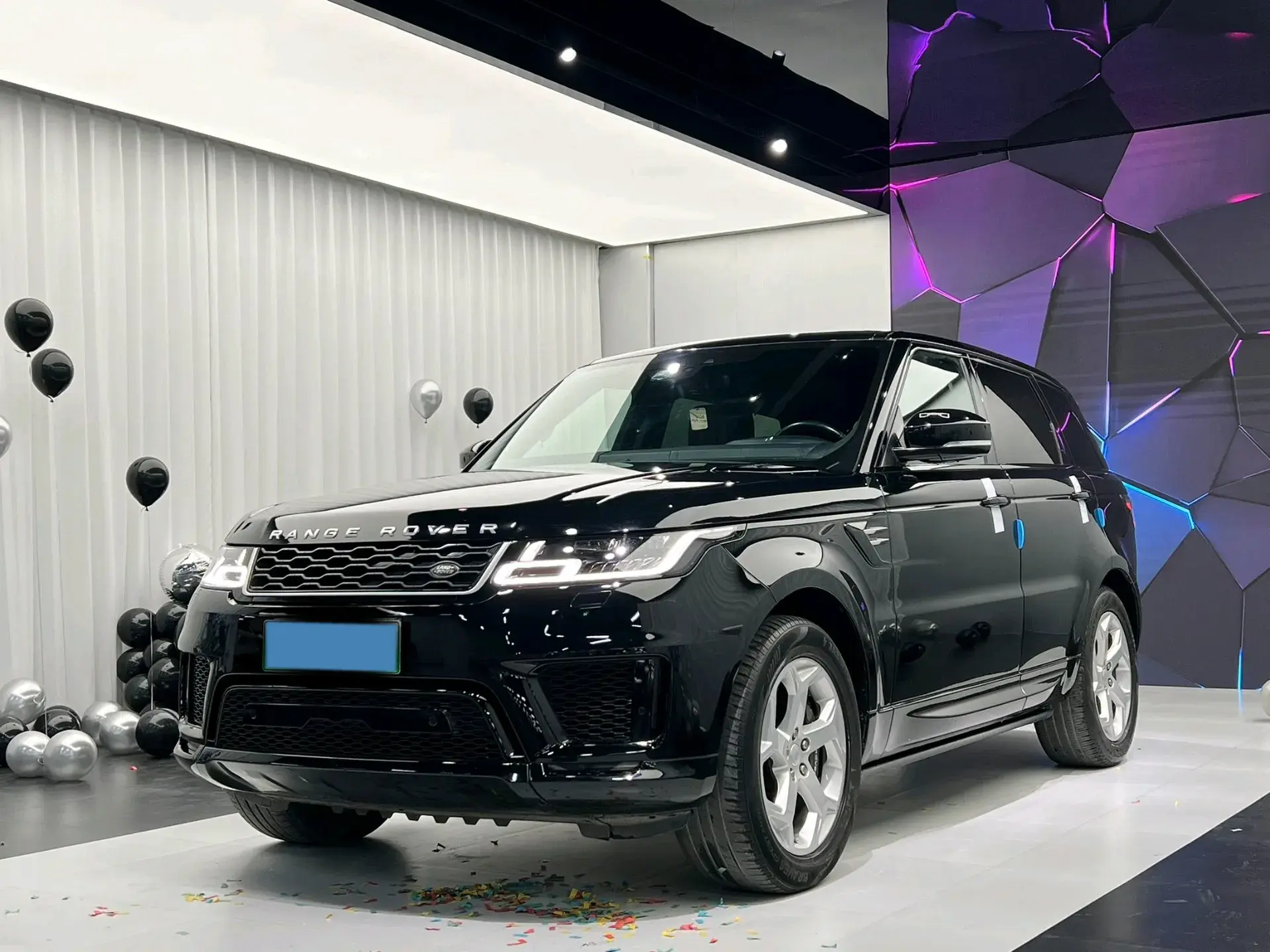 2018 LAND ROVER view 1