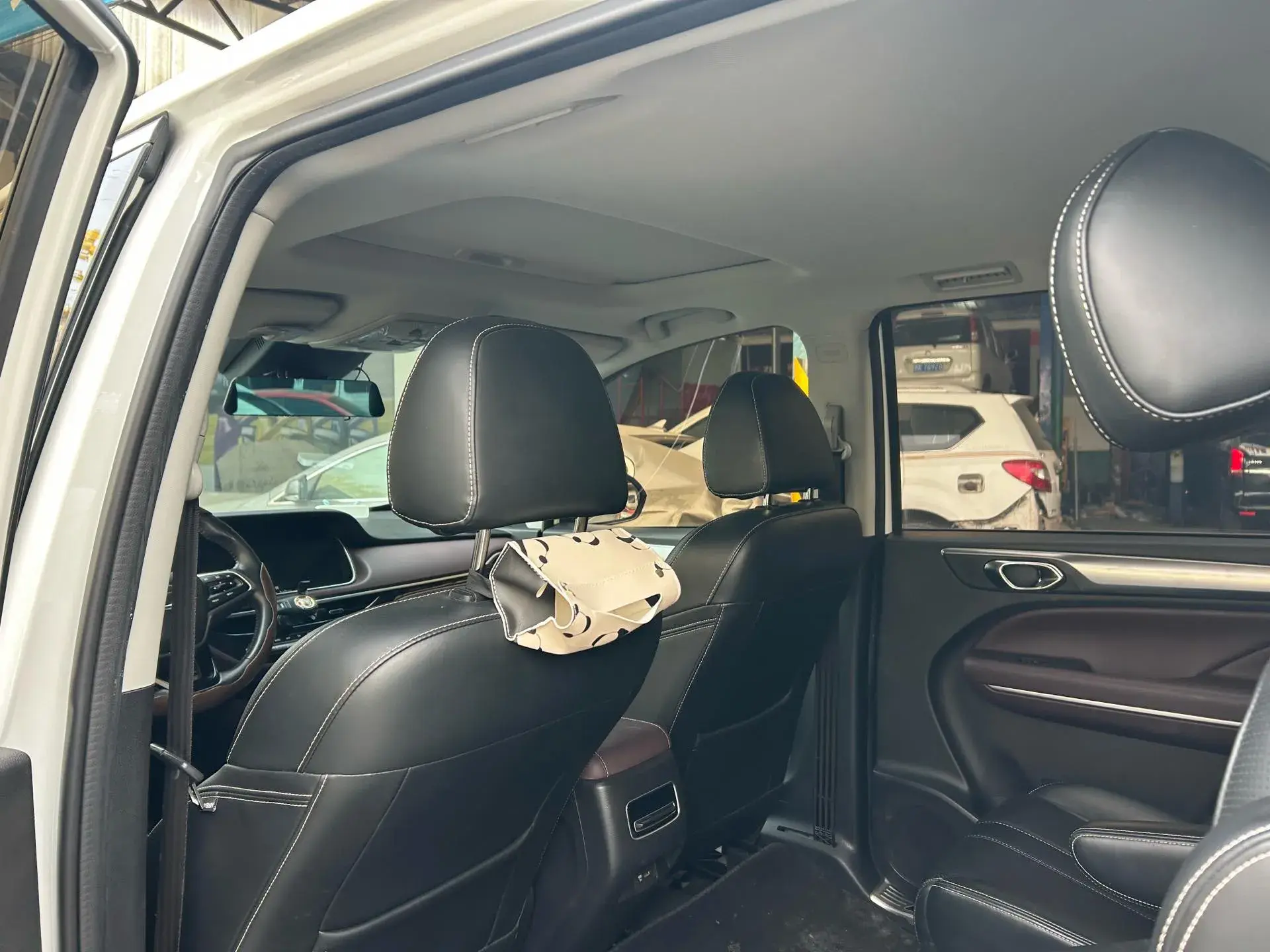 2021 GAC TRUMPCHI thumbnail 3