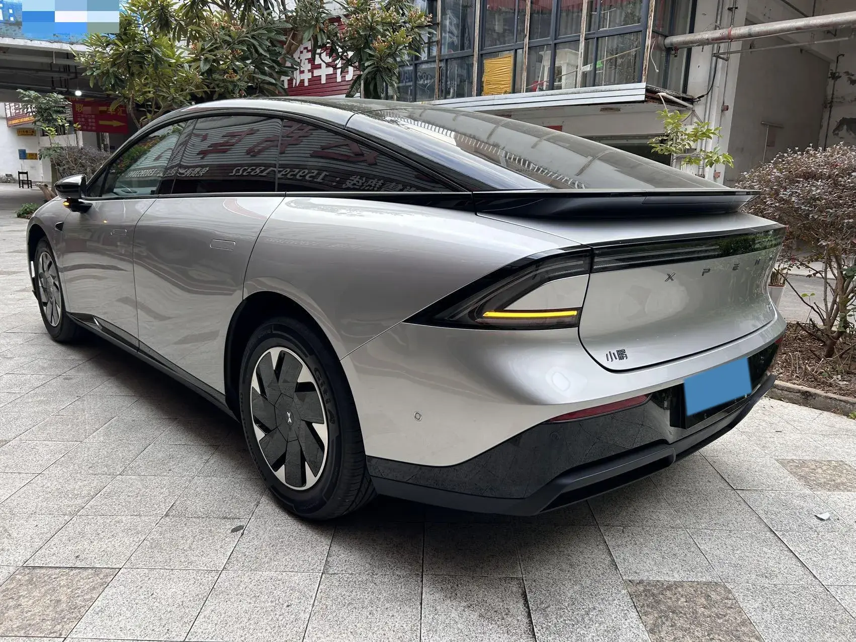 2024 XPENG P7+ thumbnail 4